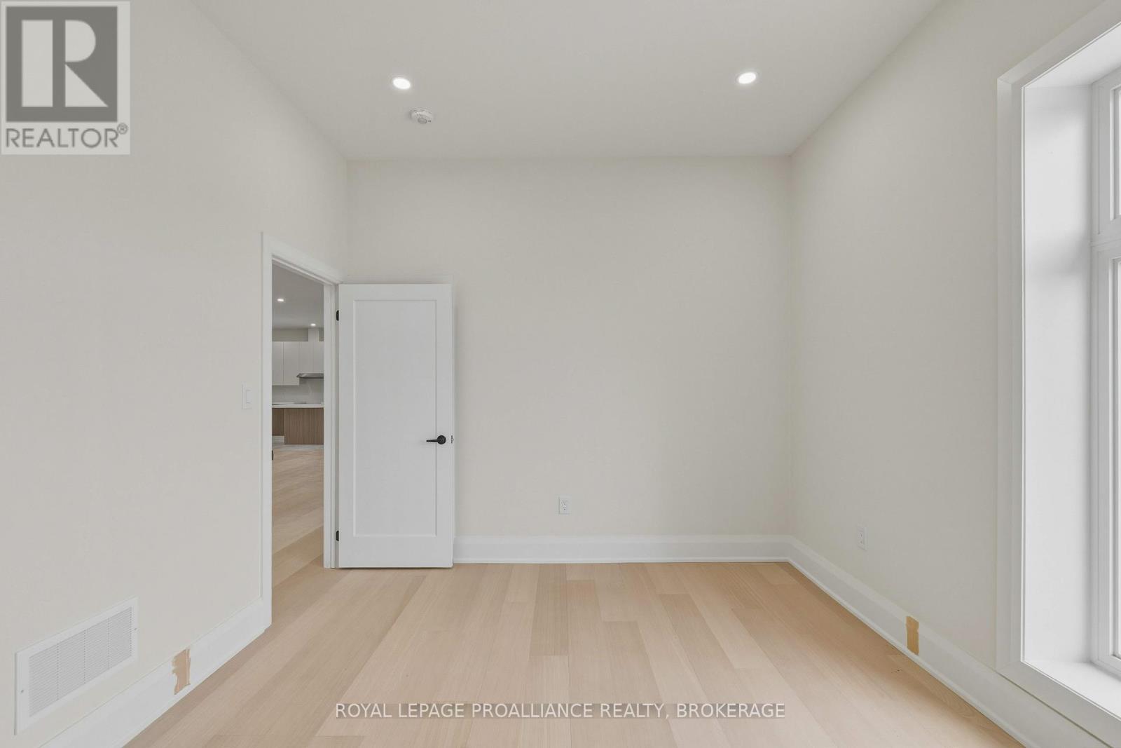 138 HINEMAN STREET — photo 15