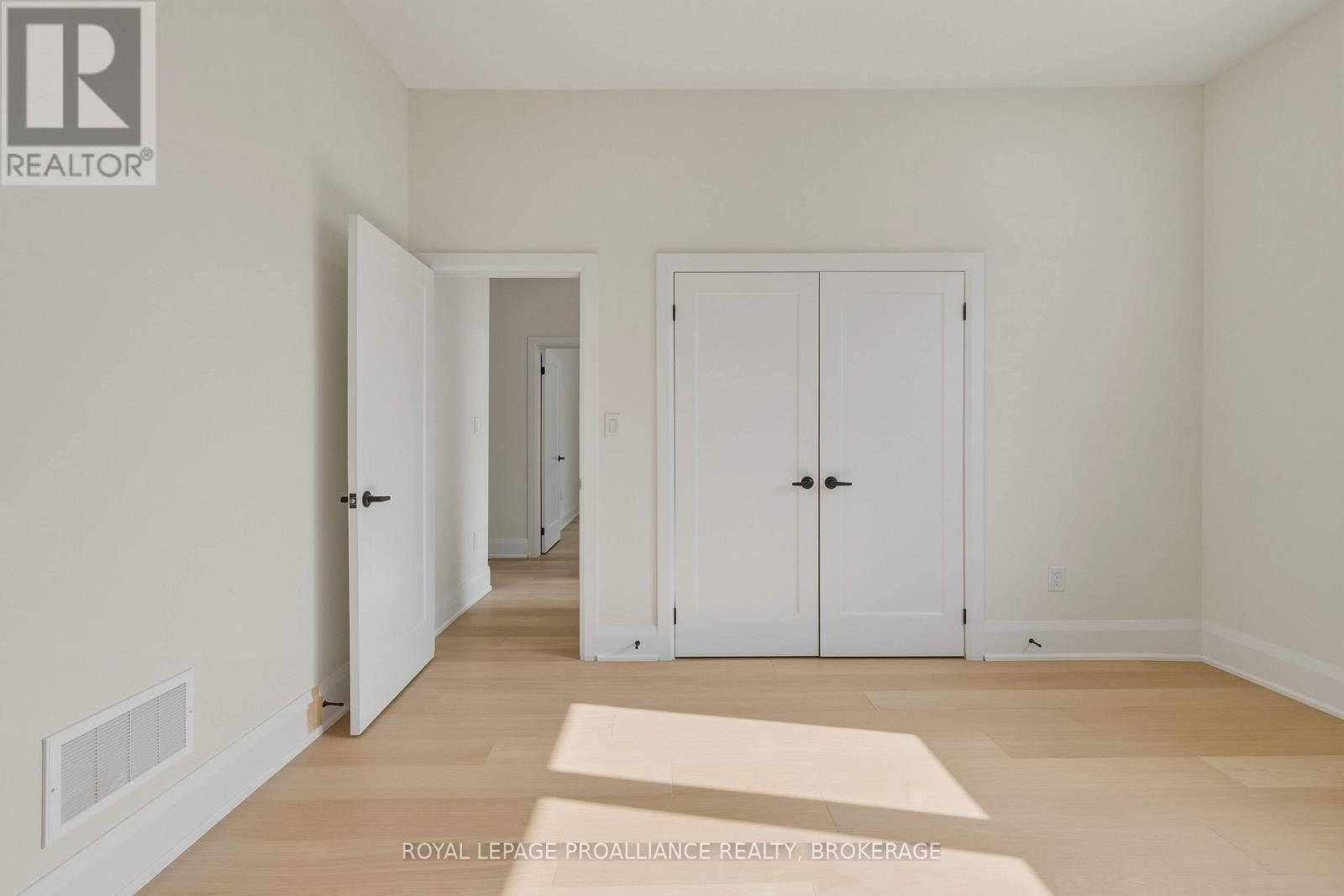 138 HINEMAN STREET — photo 17