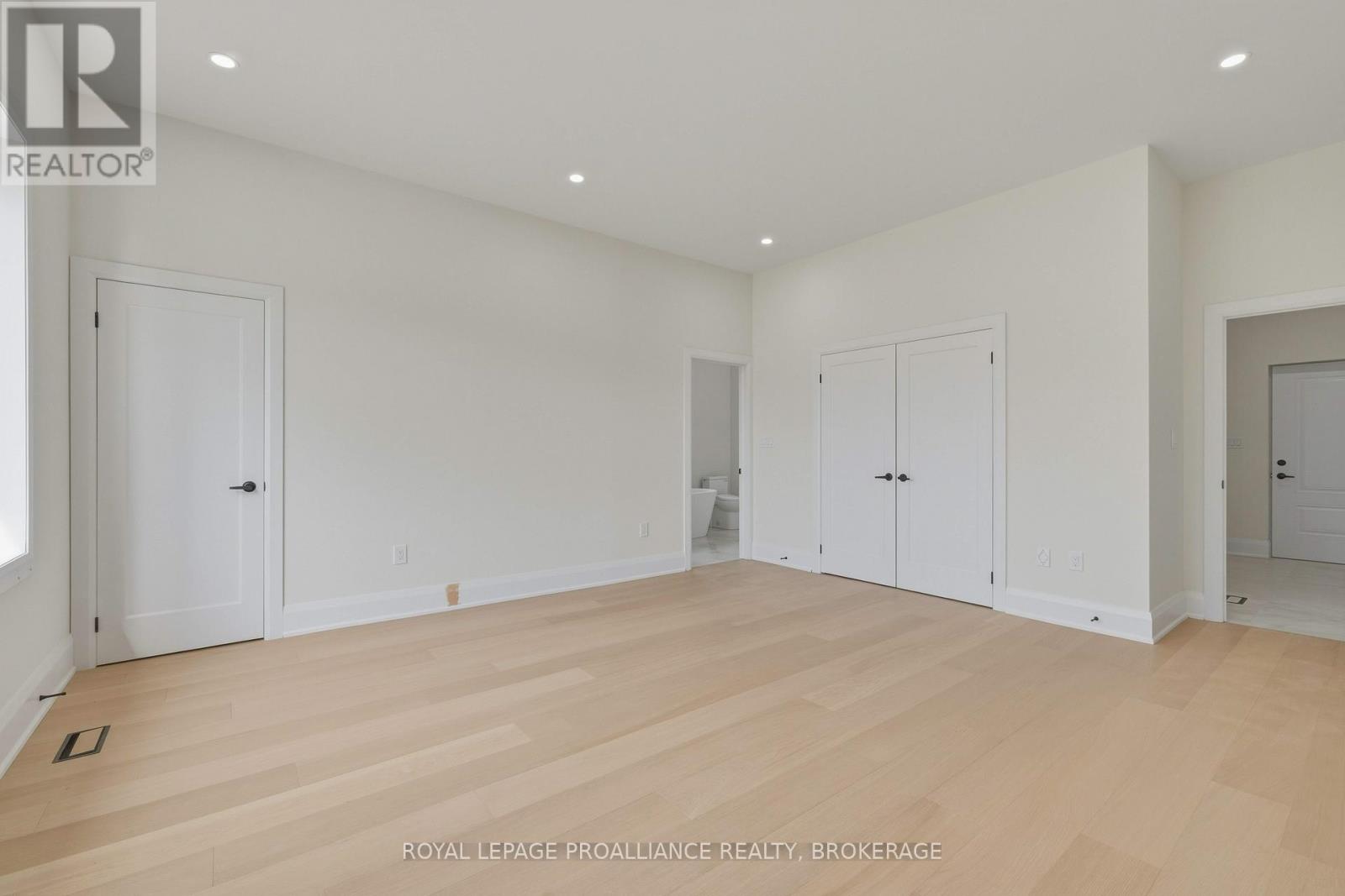 138 HINEMAN STREET — photo 21