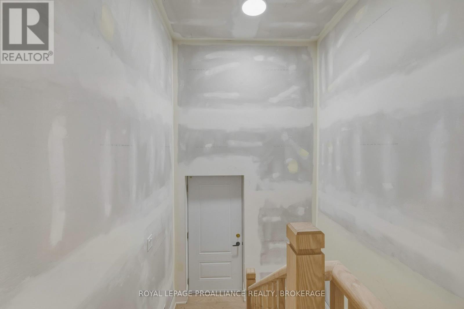 138 HINEMAN STREET — photo 26