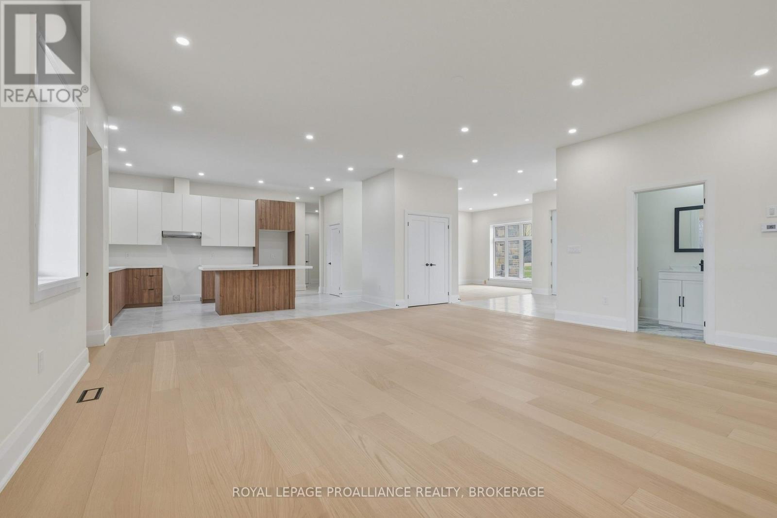 138 HINEMAN STREET — photo 8
