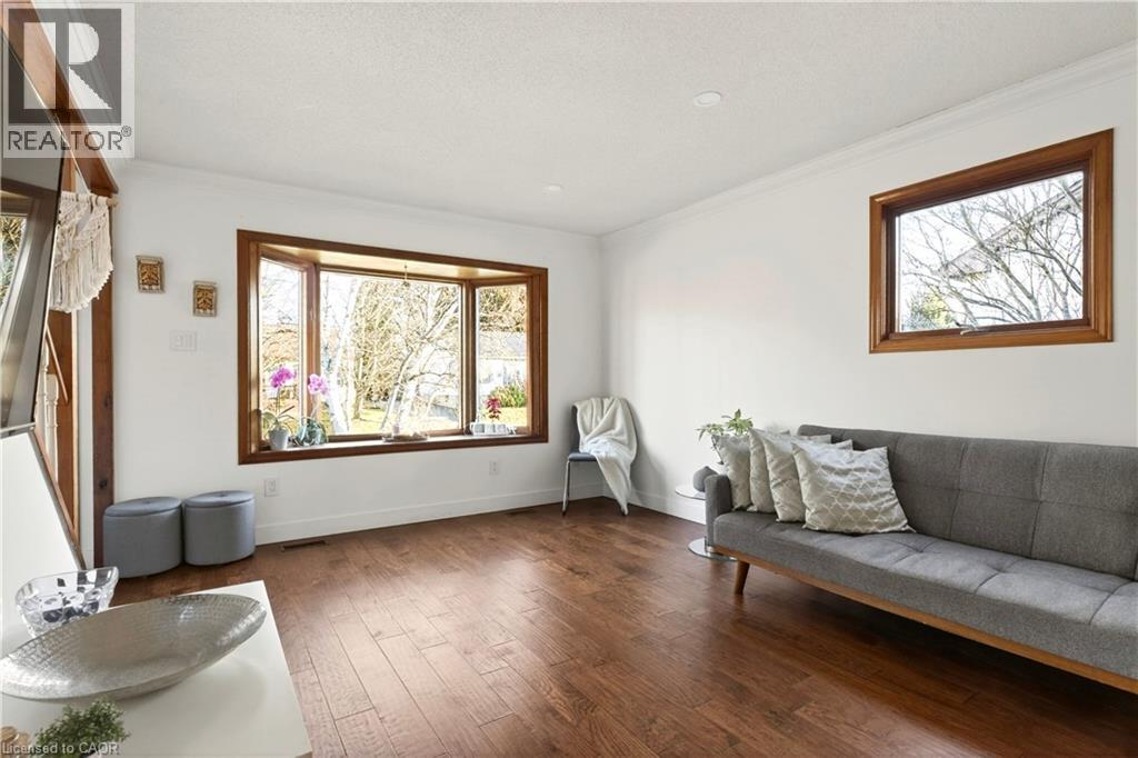 9 MORTON Avenue - 5