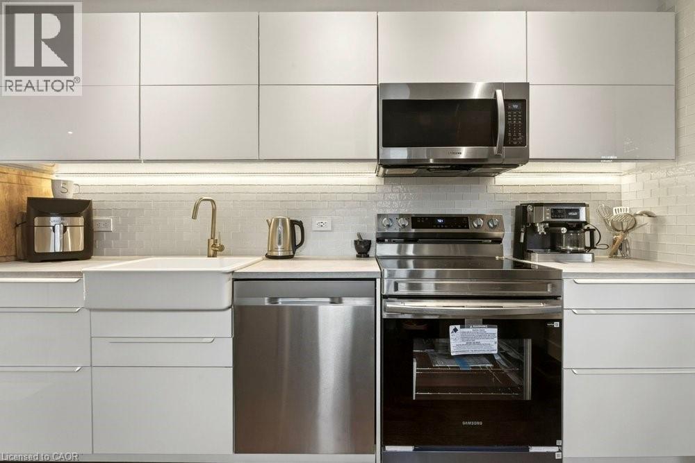 9 MORTON Avenue - 8