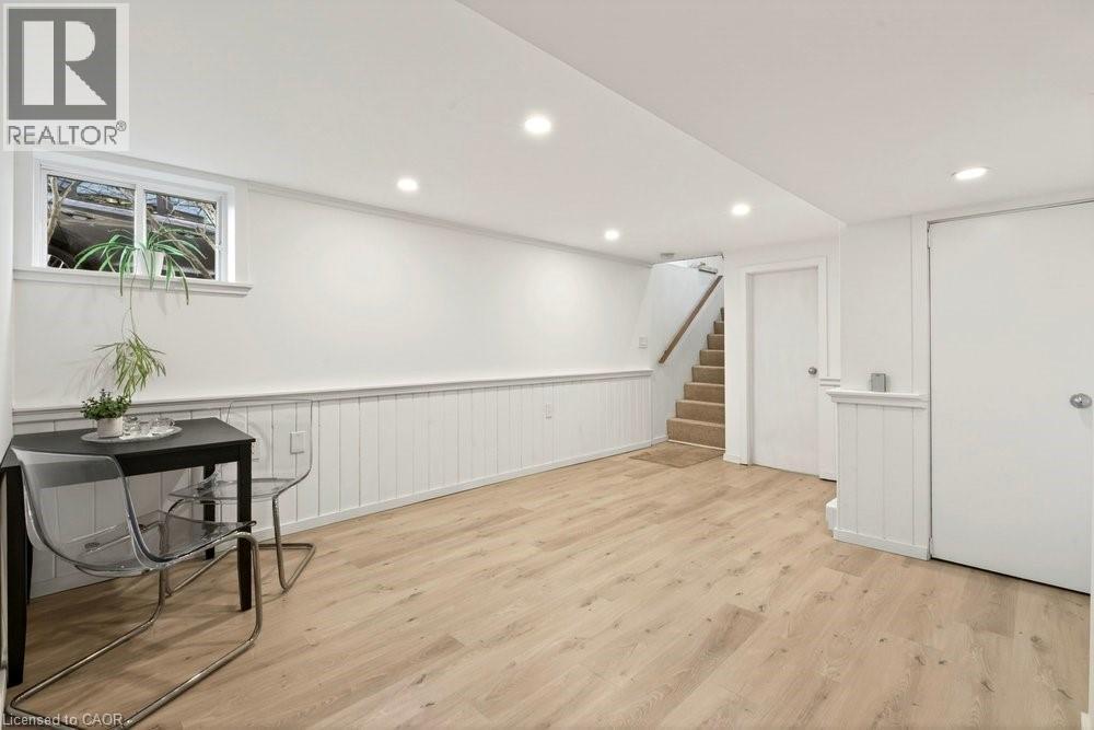 9 MORTON Avenue - 31
