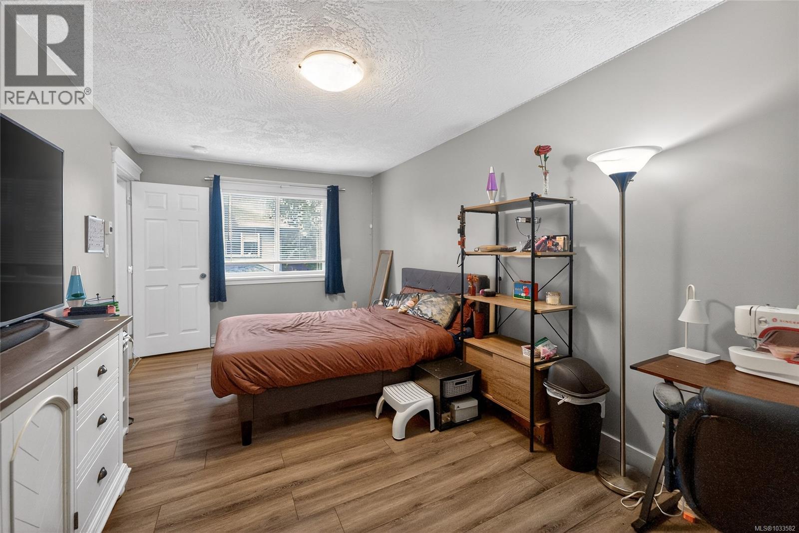 #5 1031 Lomas Rd - 6