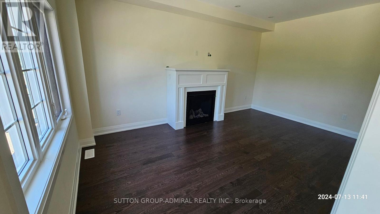 152 HAWKINS STREET - 3