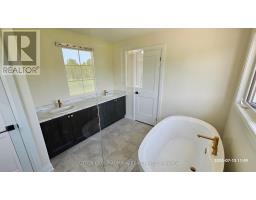 152 Hawkins Street, Georgina, ON L0E1R0 Photo 16