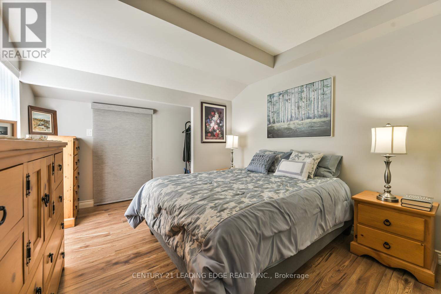 PH13 - 100 ANNA RUSSELL WAY — photo 21