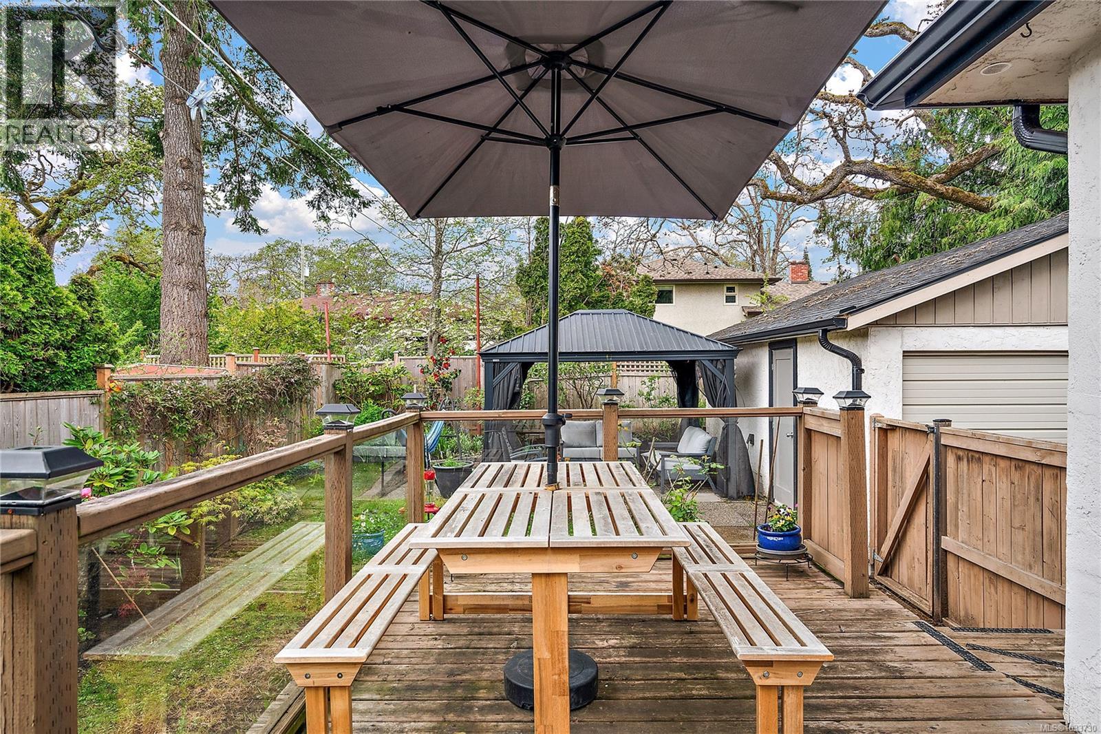 3450 Doncaster Dr - 14