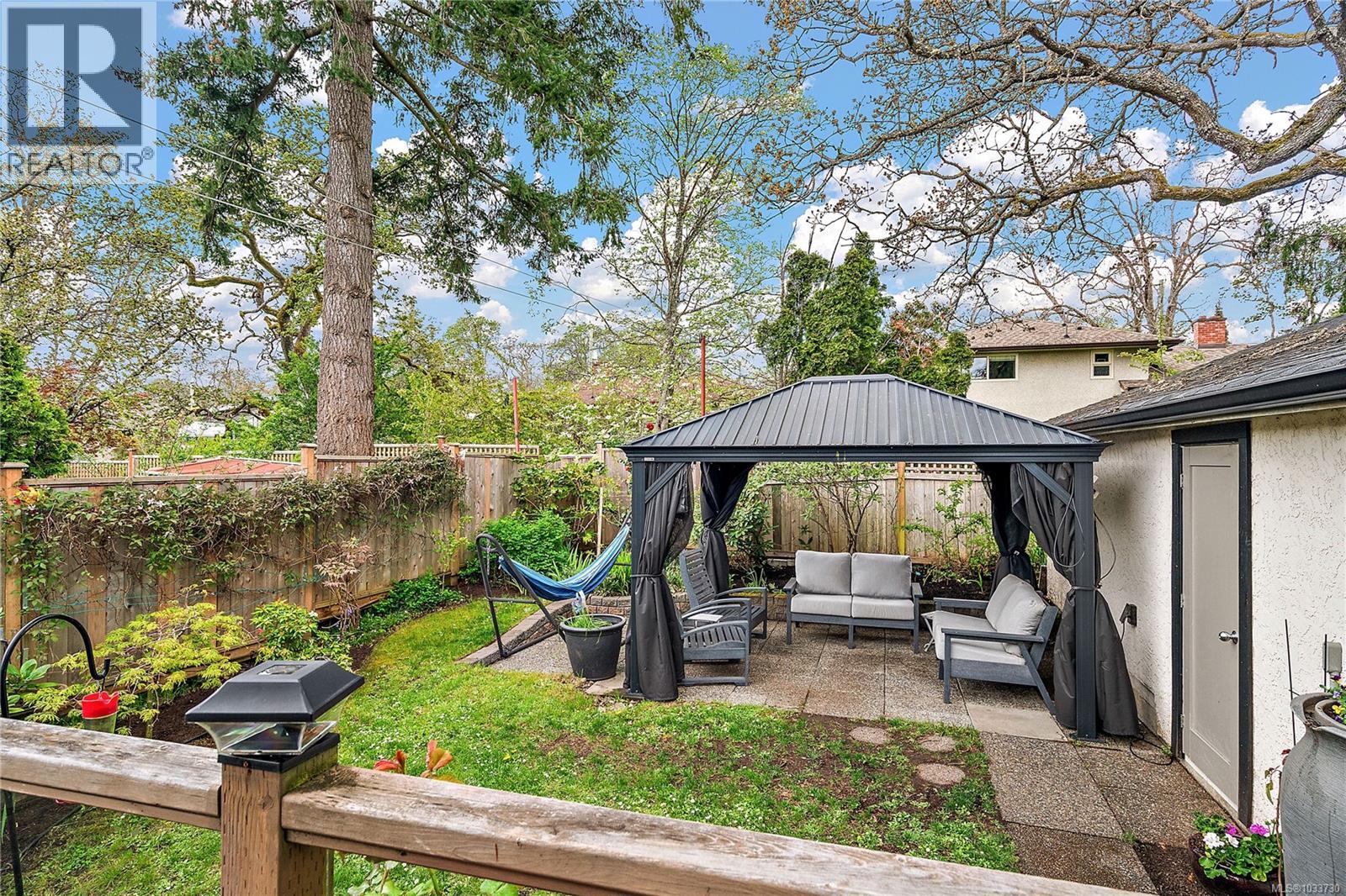 3450 Doncaster Dr - 15