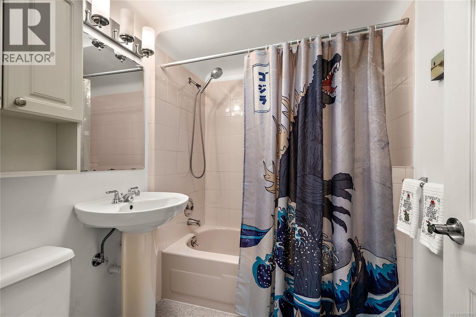 3450 Doncaster Dr - 23