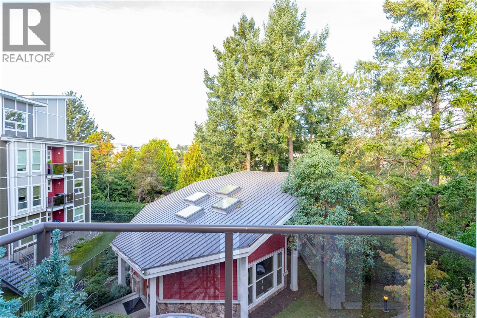 #311 866 Brock Ave - 28