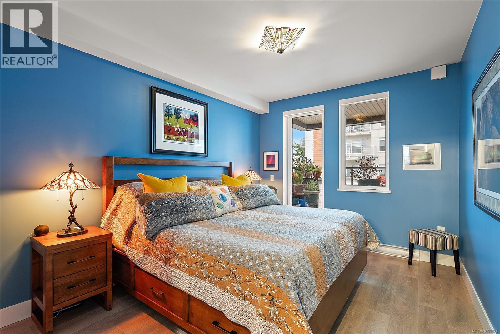 #203 2461 Sidney Ave - 13