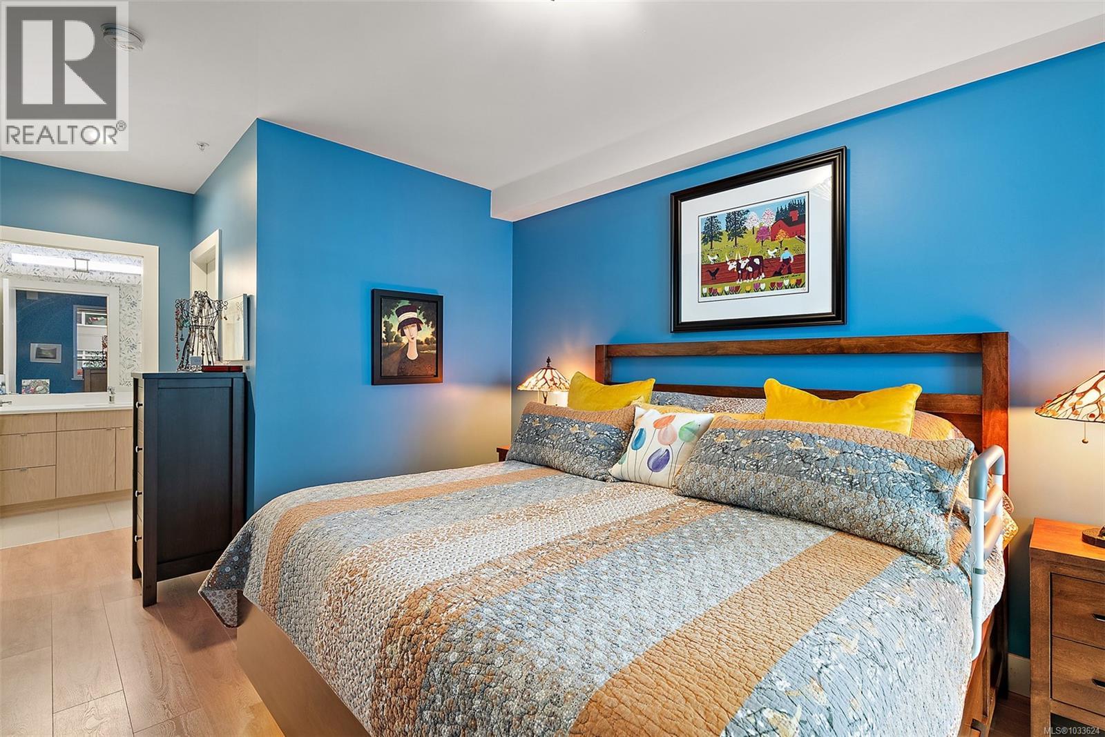 #203 2461 Sidney Ave - 14