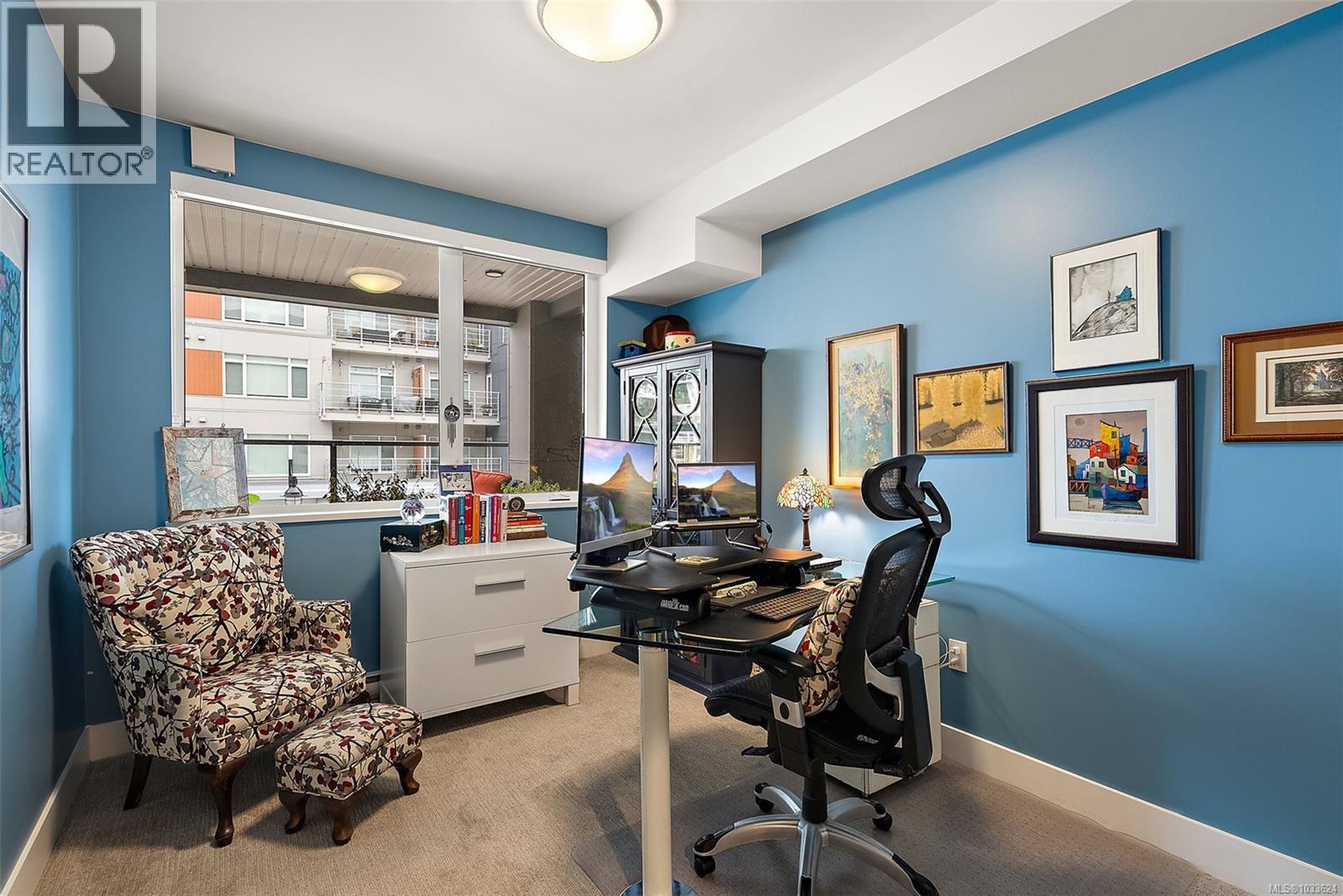 #203 2461 Sidney Ave - 17