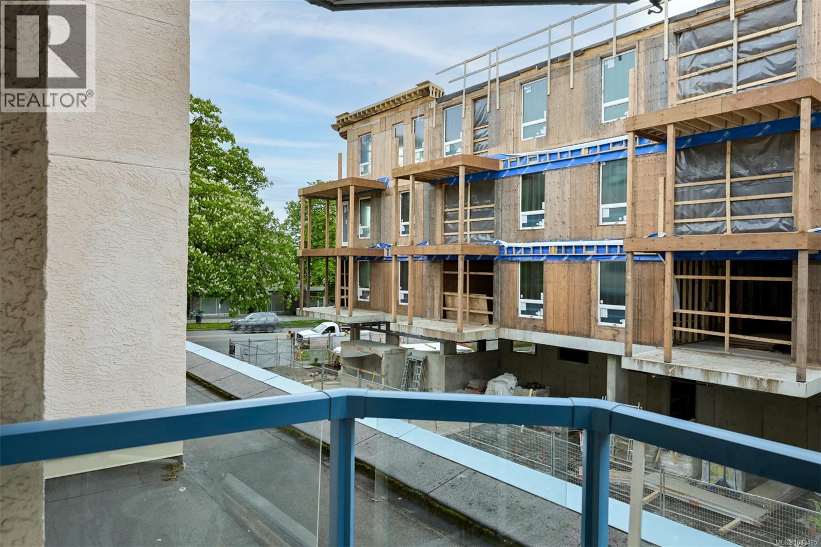 #209 1063 Southgate St - 14