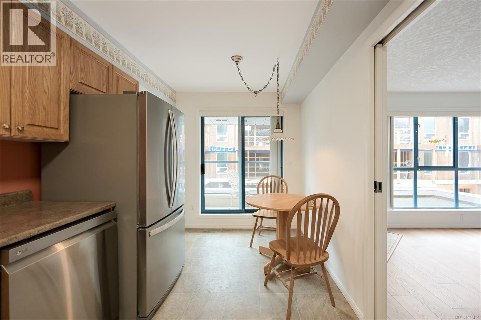 #209 1063 Southgate St - 21