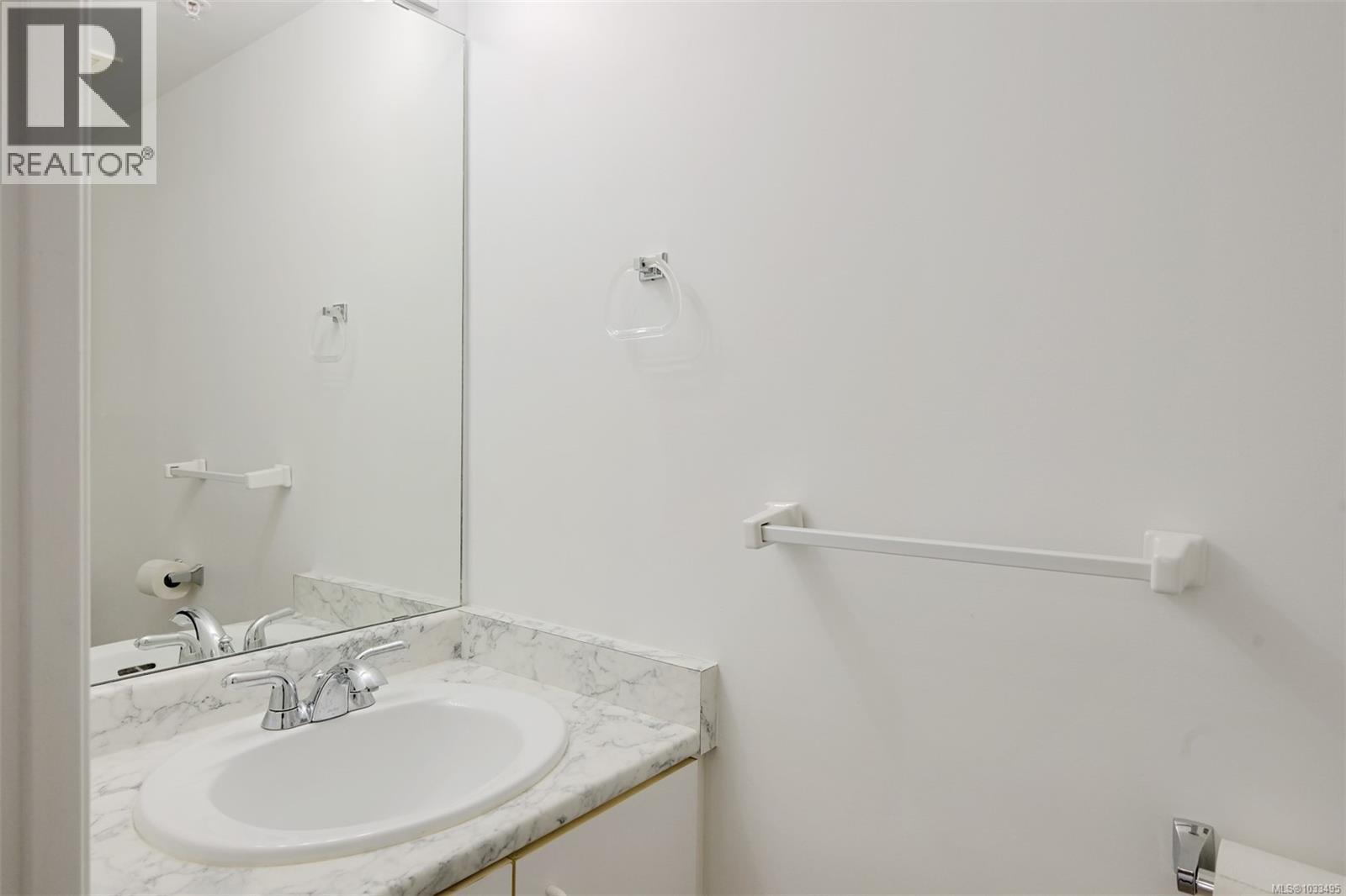 #209 1063 Southgate St - 34