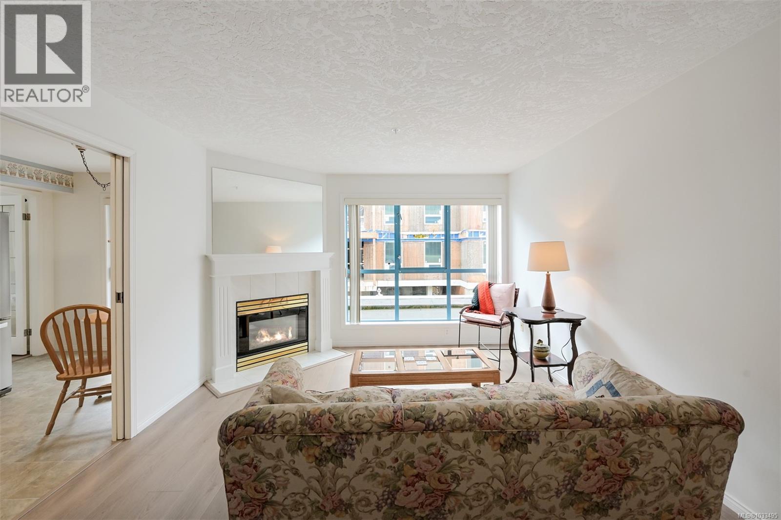 #209 1063 Southgate St - 4