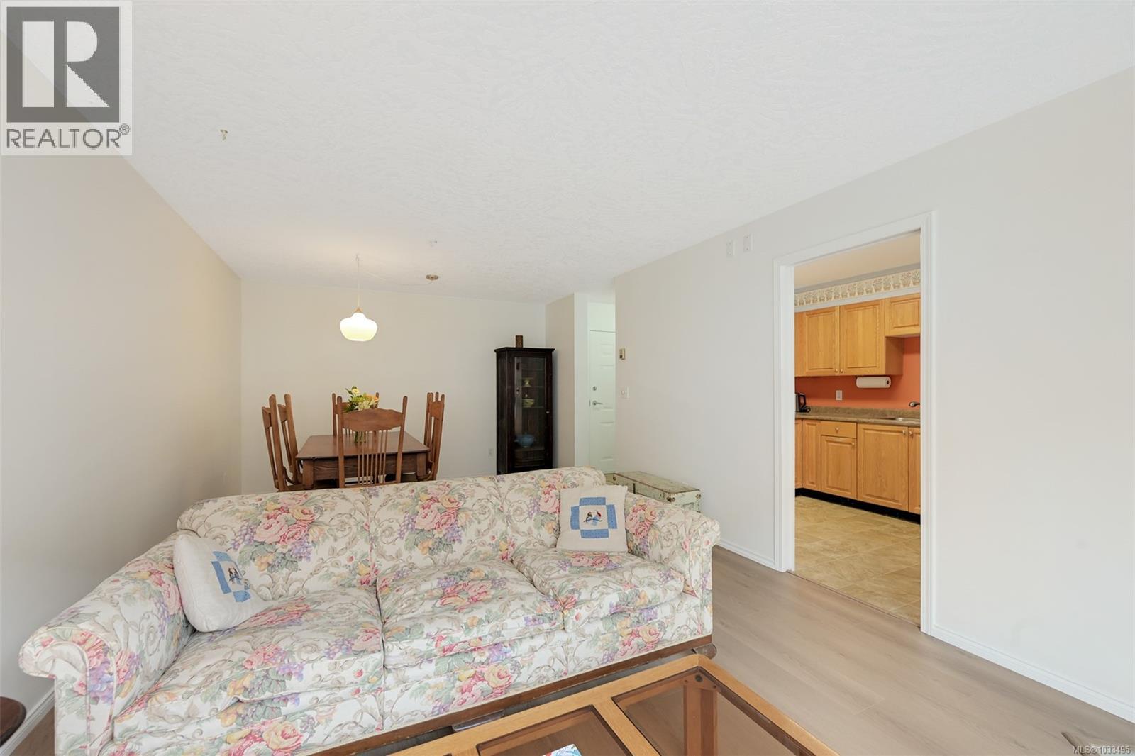 #209 1063 Southgate St - 9