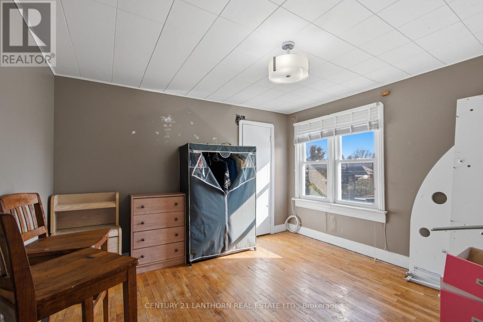 1 CLARKE BOULEVARD — photo 19