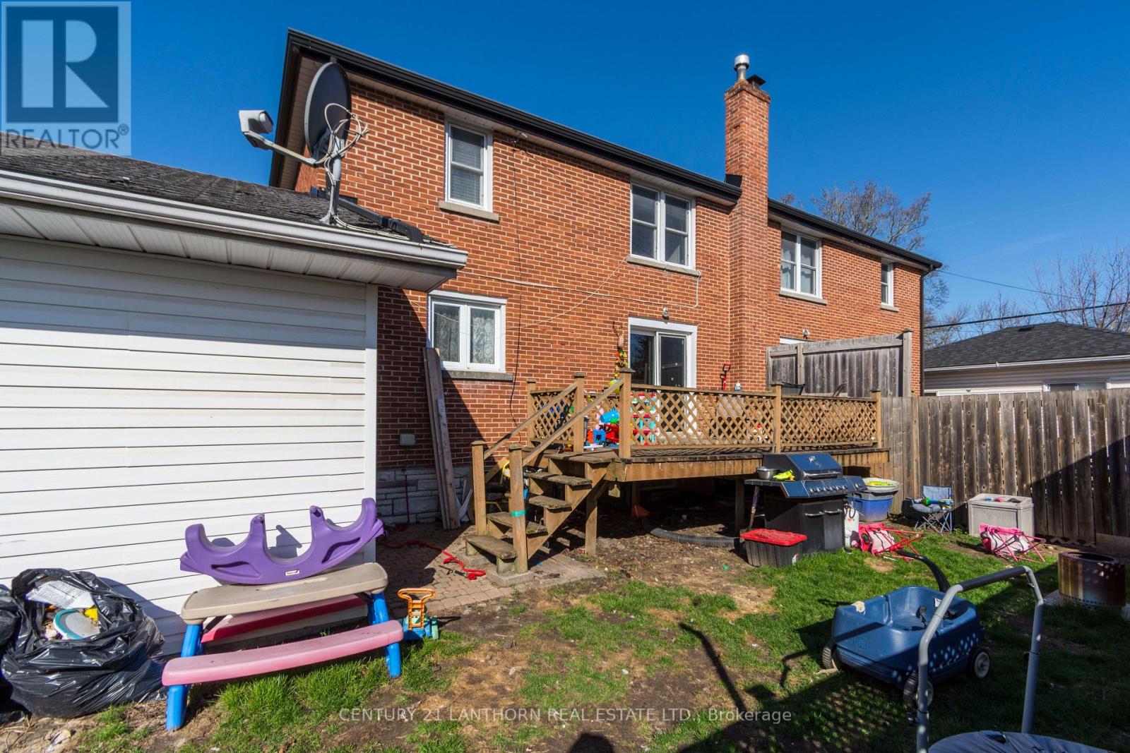 1 CLARKE BOULEVARD - 26