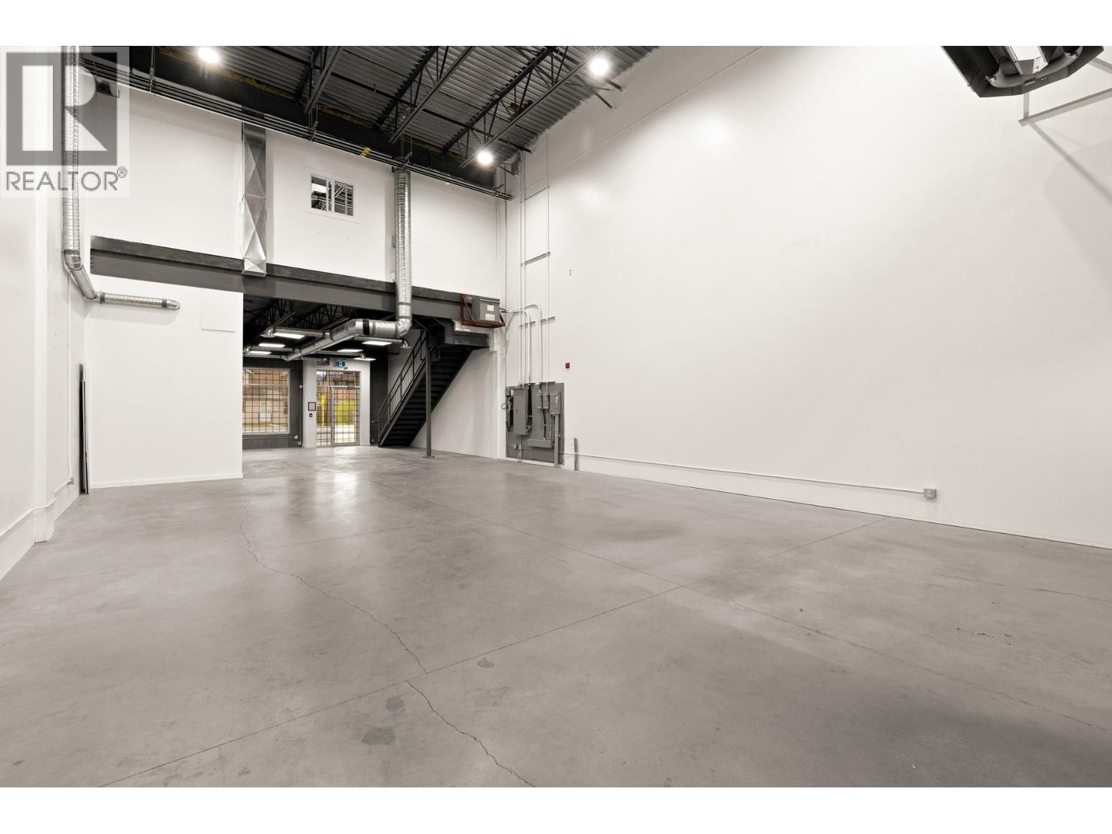 204 & 205 880 Clement Avenue, Kelowna