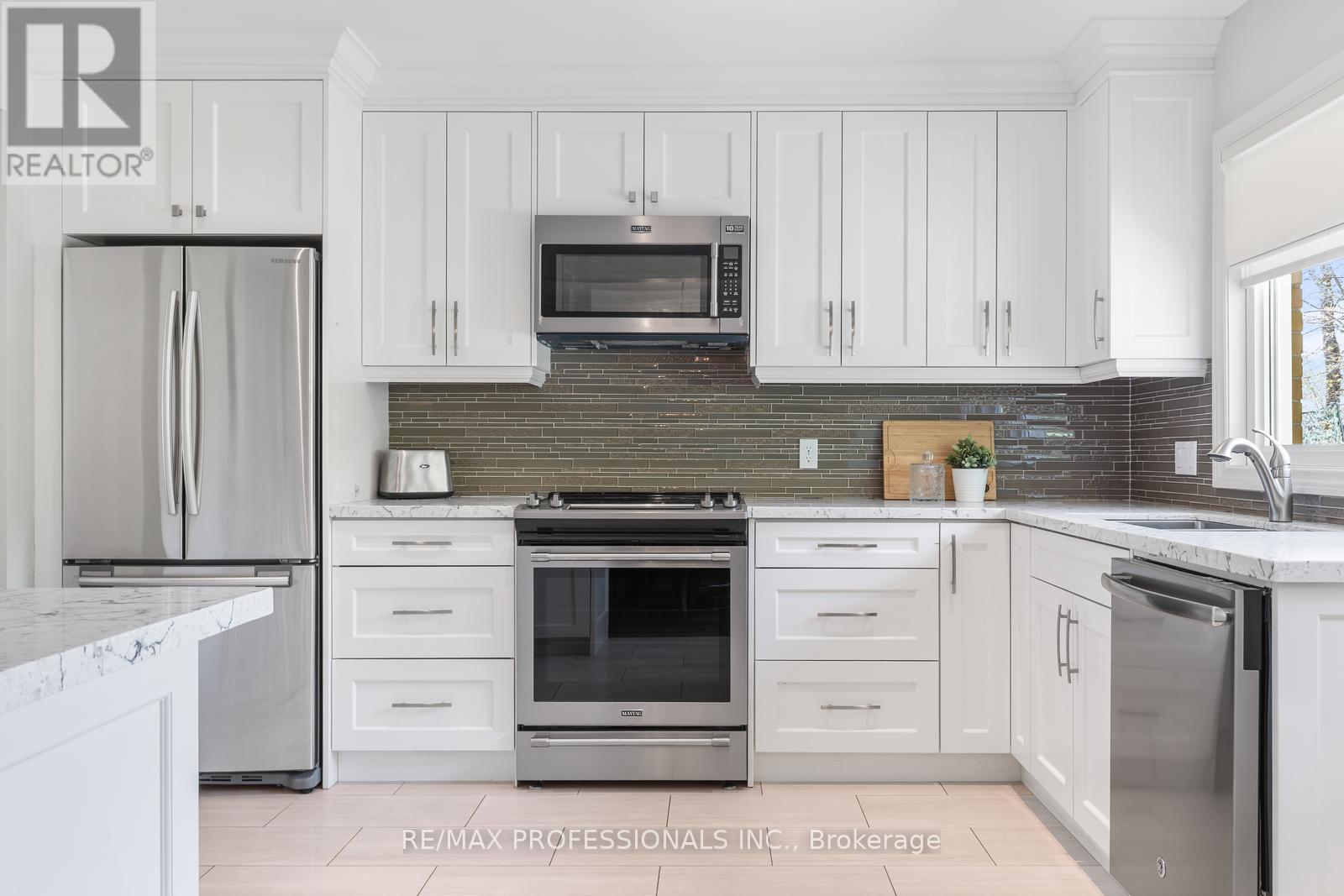 162 LLOYD MANOR ROAD - 14