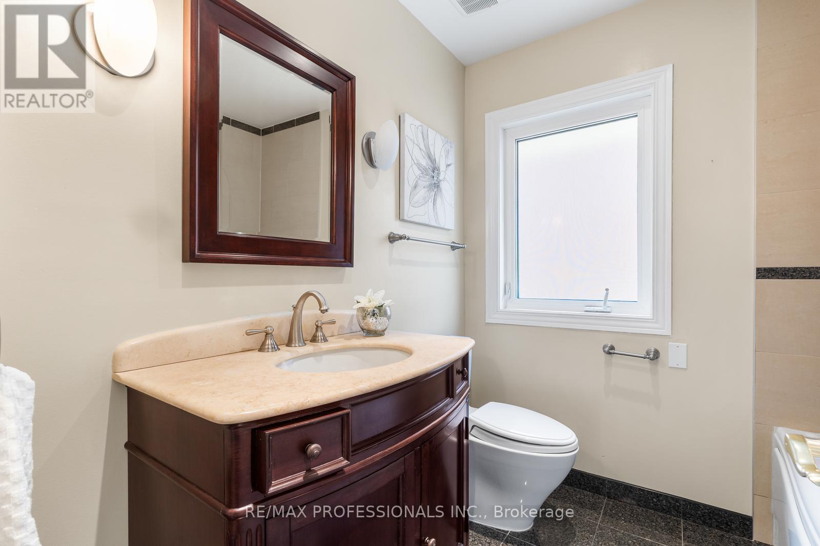162 LLOYD MANOR ROAD - 24