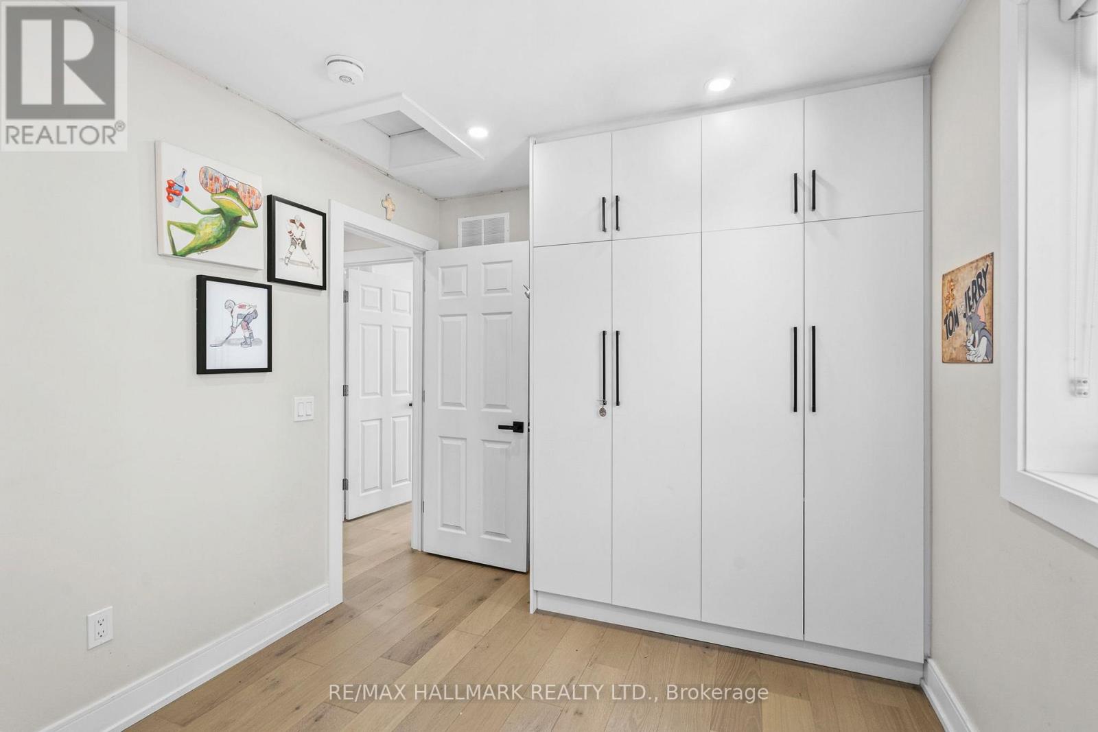136 LOTHIAN AVENUE — photo 16