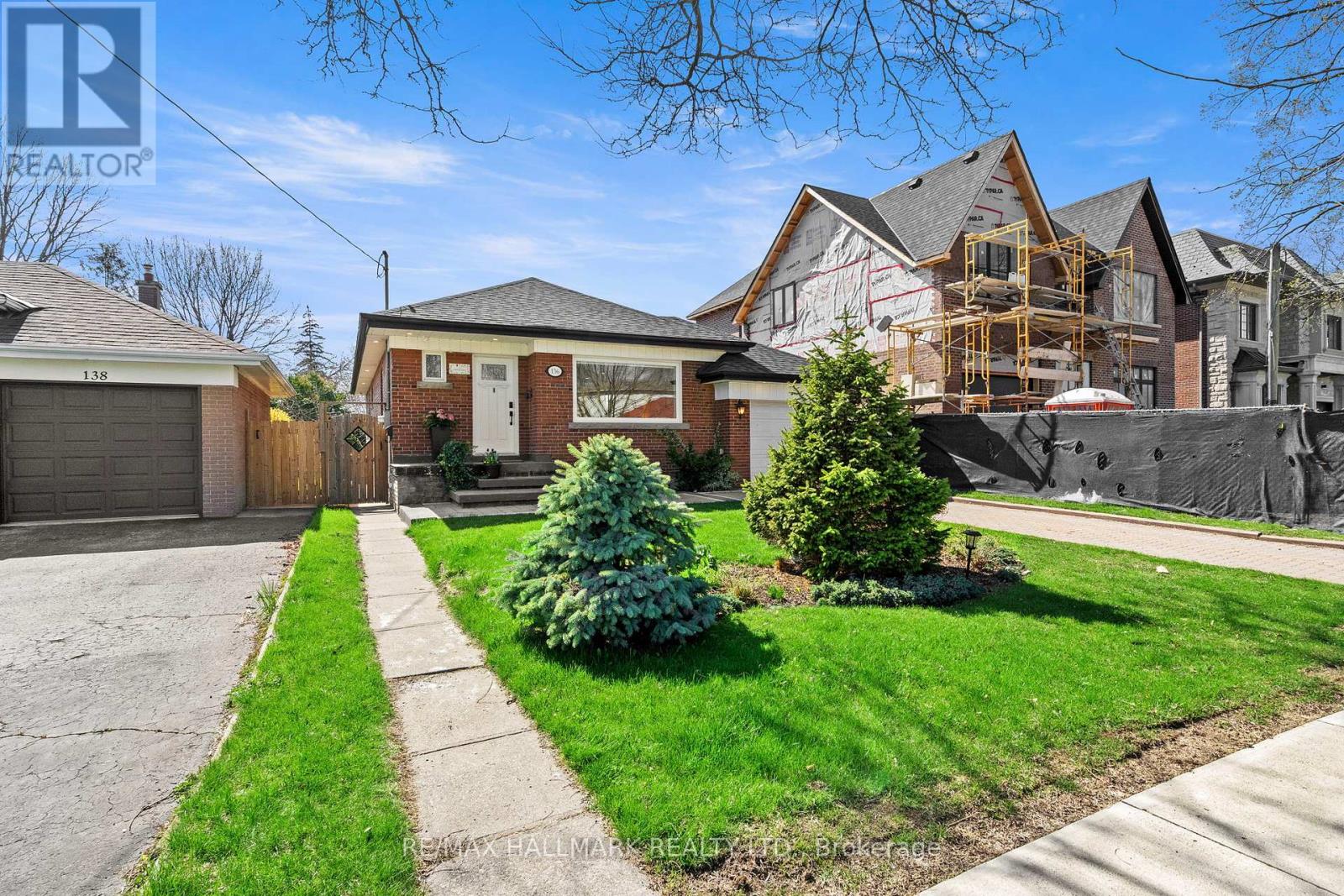 136 LOTHIAN AVENUE — photo 45