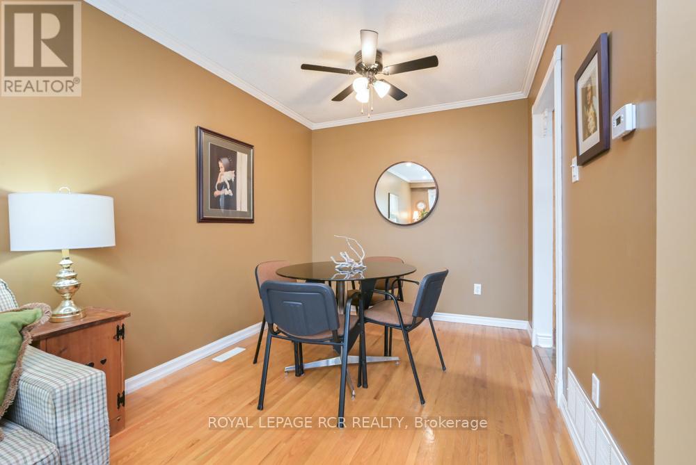 5 LAWRENCE AVENUE W - 12