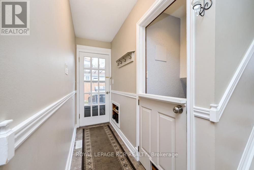 5 LAWRENCE AVENUE W - 14