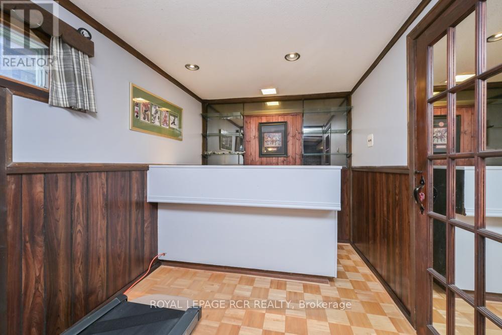 5 LAWRENCE AVENUE W - 24