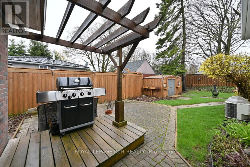 5 LAWRENCE AVENUE W - 26