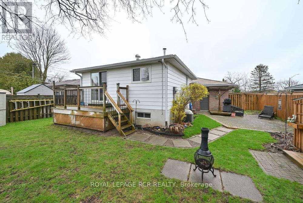 5 LAWRENCE AVENUE W - 29