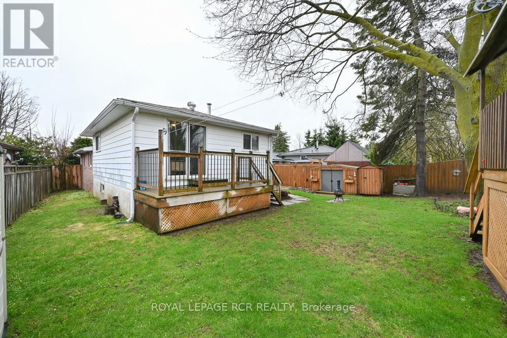 5 LAWRENCE AVENUE W - 30