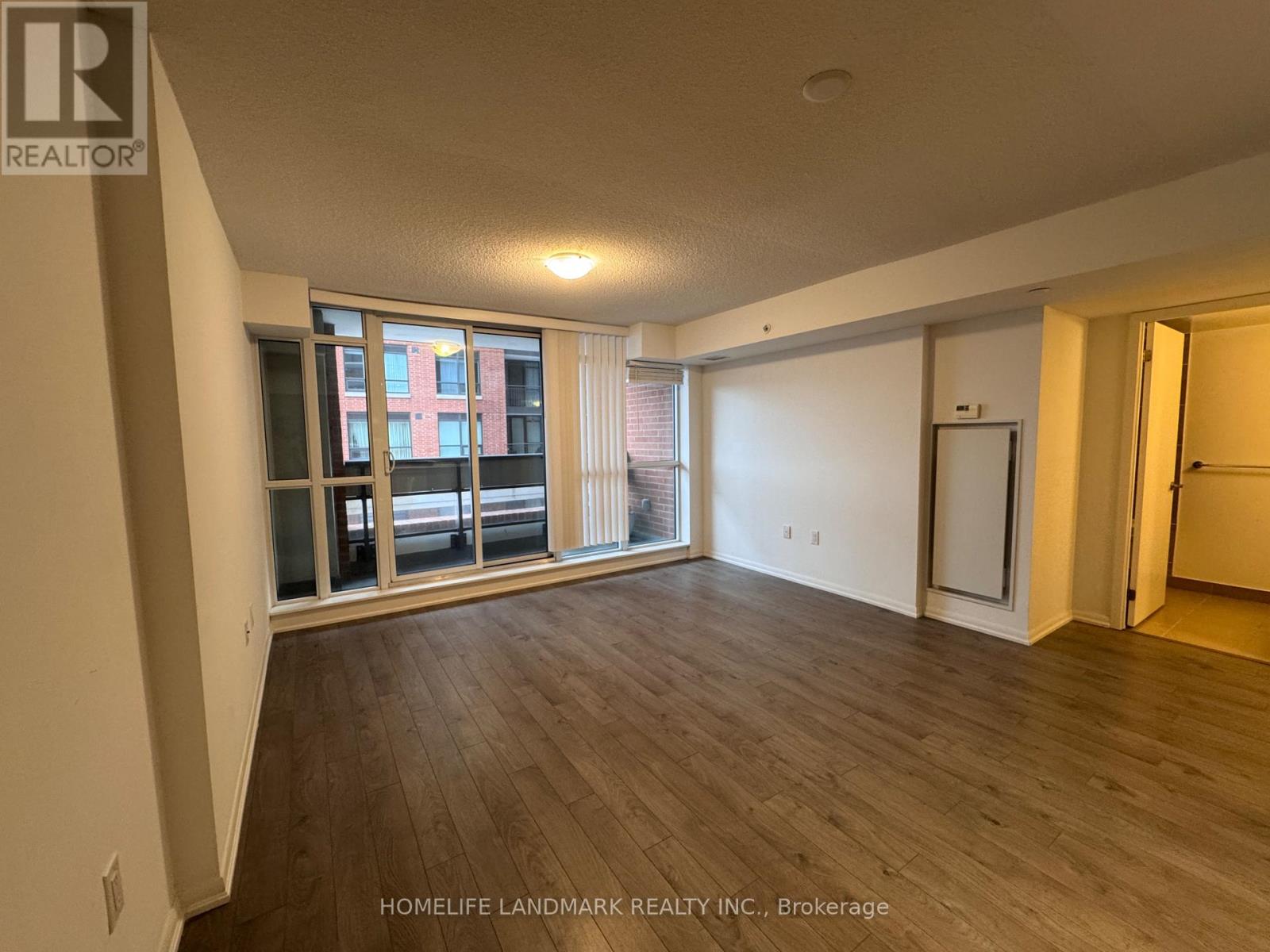 #208 3091 DUFFERIN STREET - 8