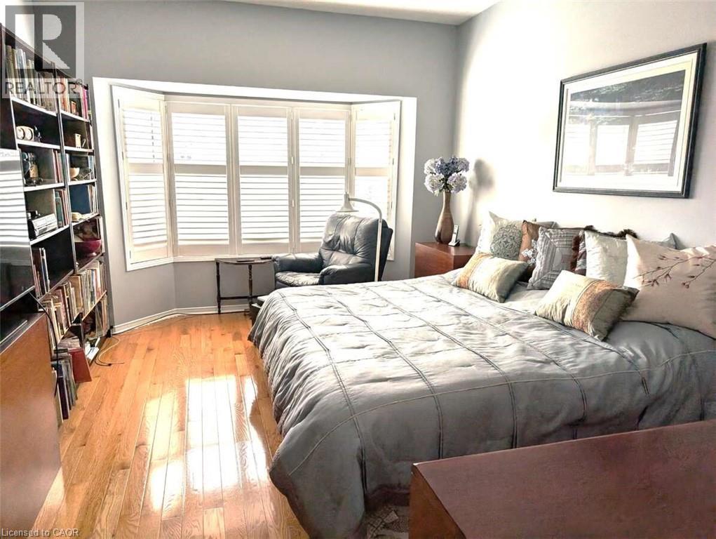 44 MORRISON Crescent — photo 27