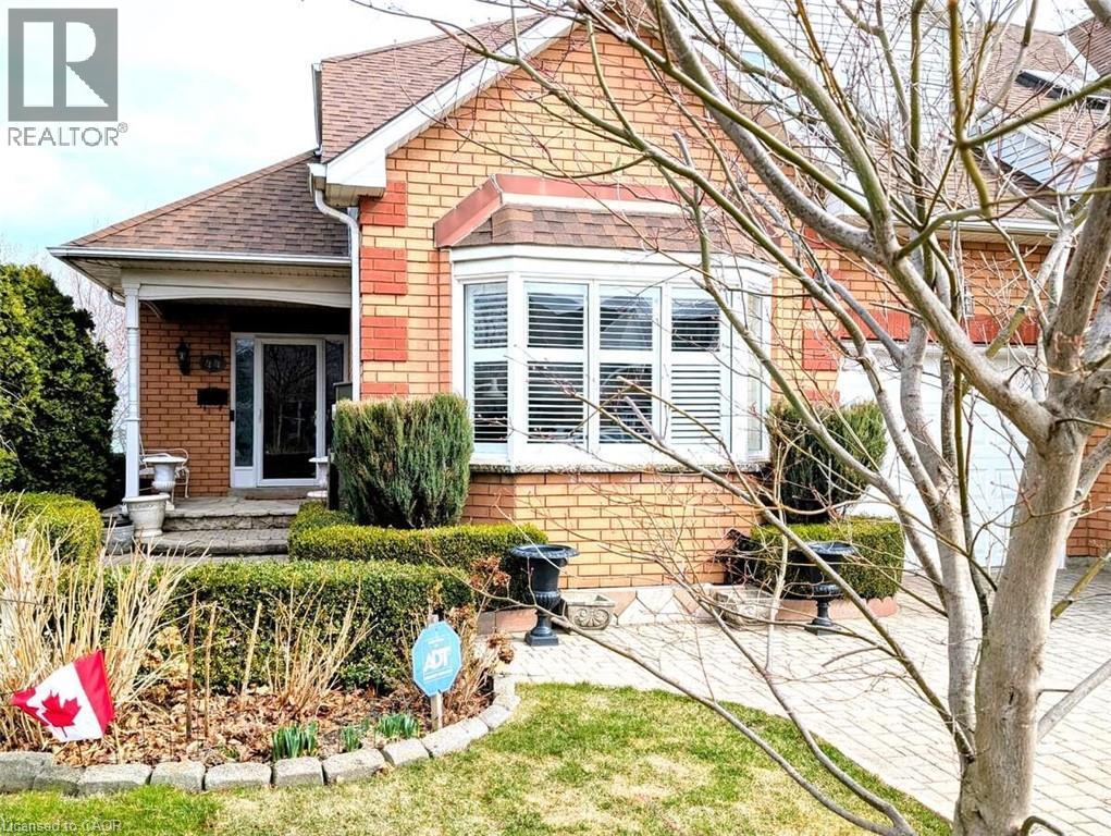 44 MORRISON Crescent — photo 8