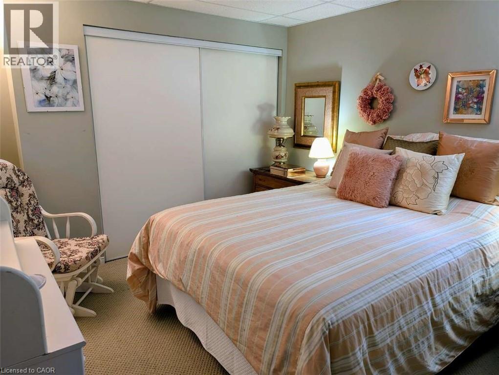 44 MORRISON Crescent — photo 30
