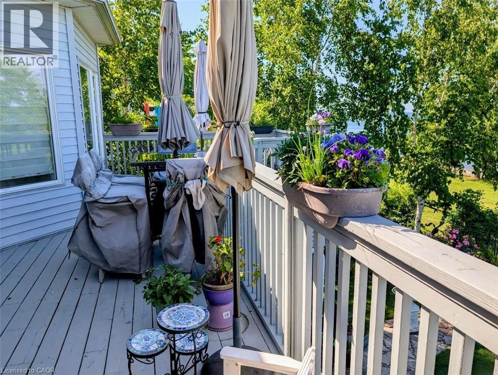 44 MORRISON Crescent — photo 35