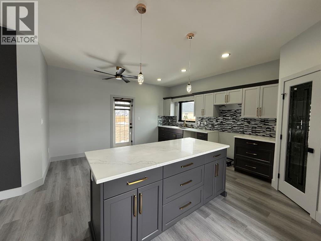 7115 37 Street — photo 11