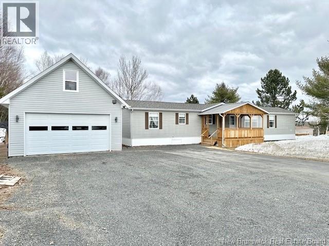 61 Maple Green Crescent - 1