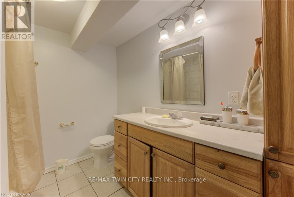 110 HAZELGLEN DRIVE — photo 25