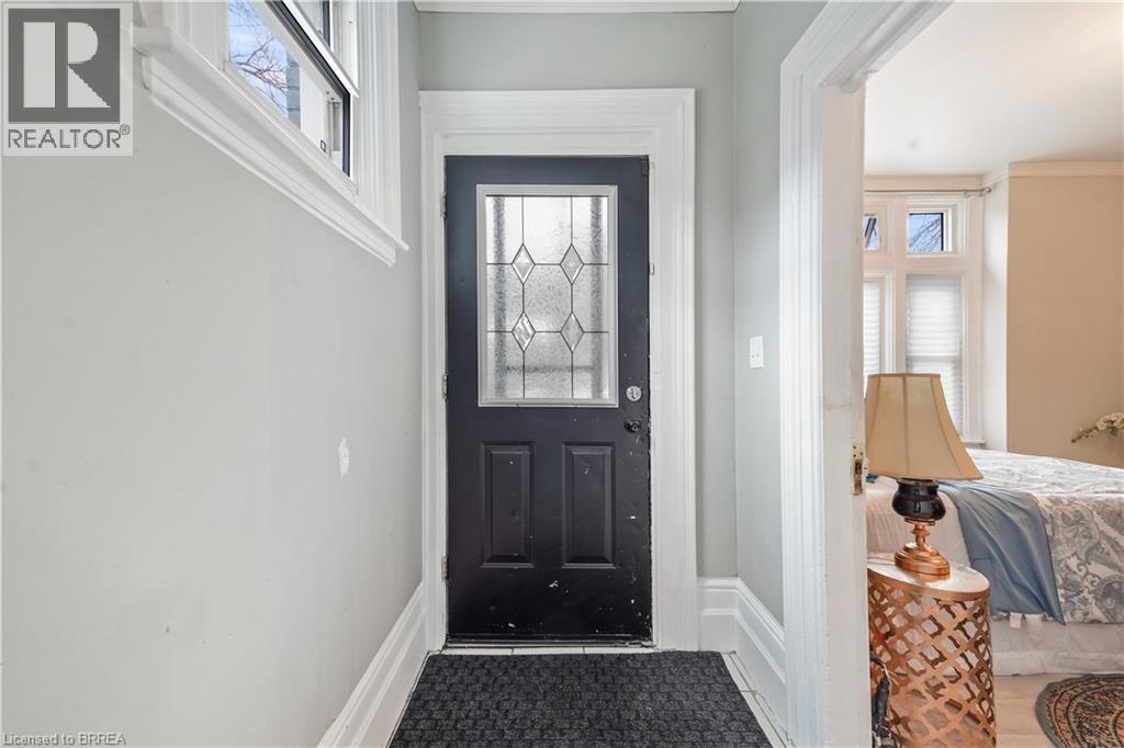276 DALHOUSIE Street - 5