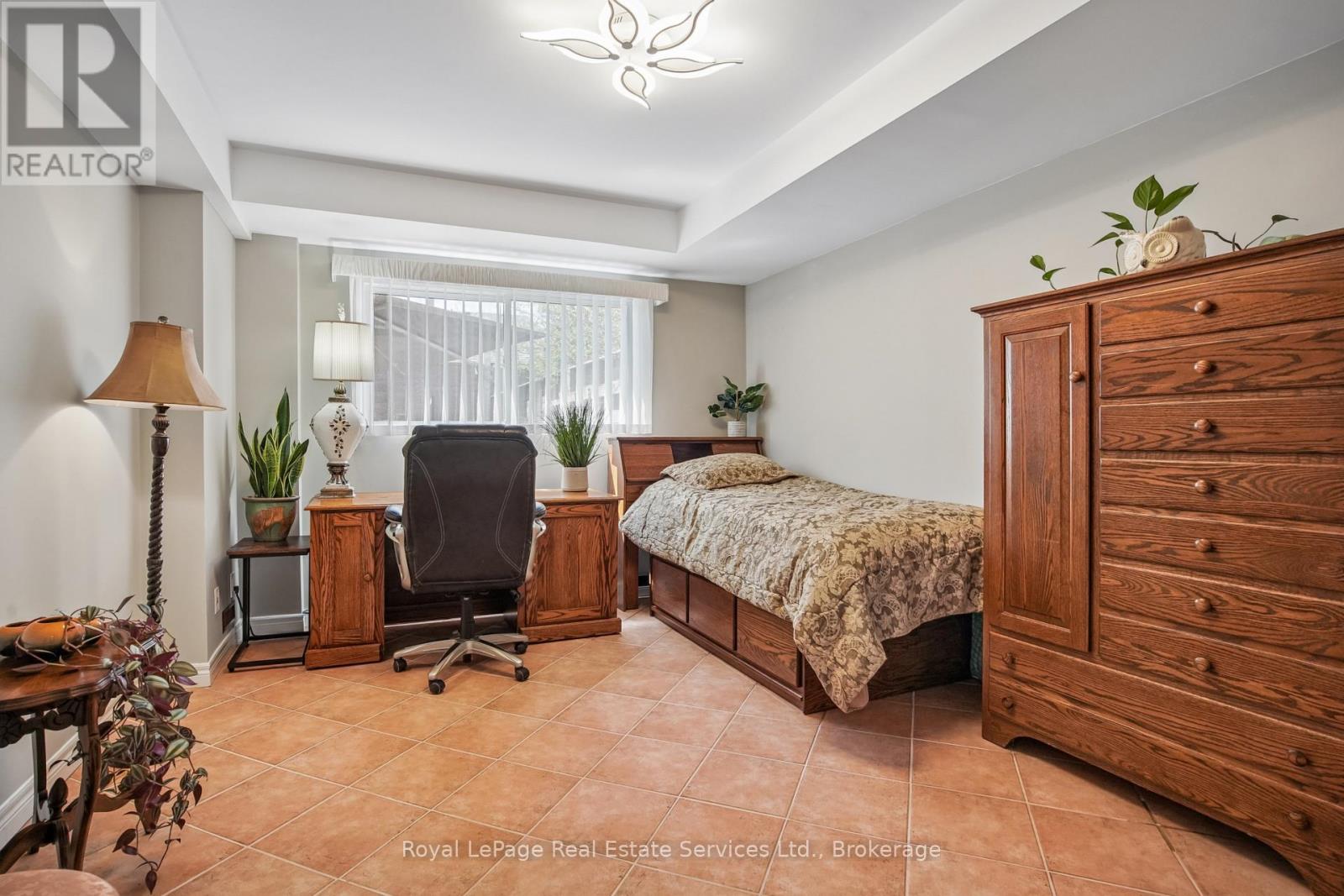 Office/4th Bedroom