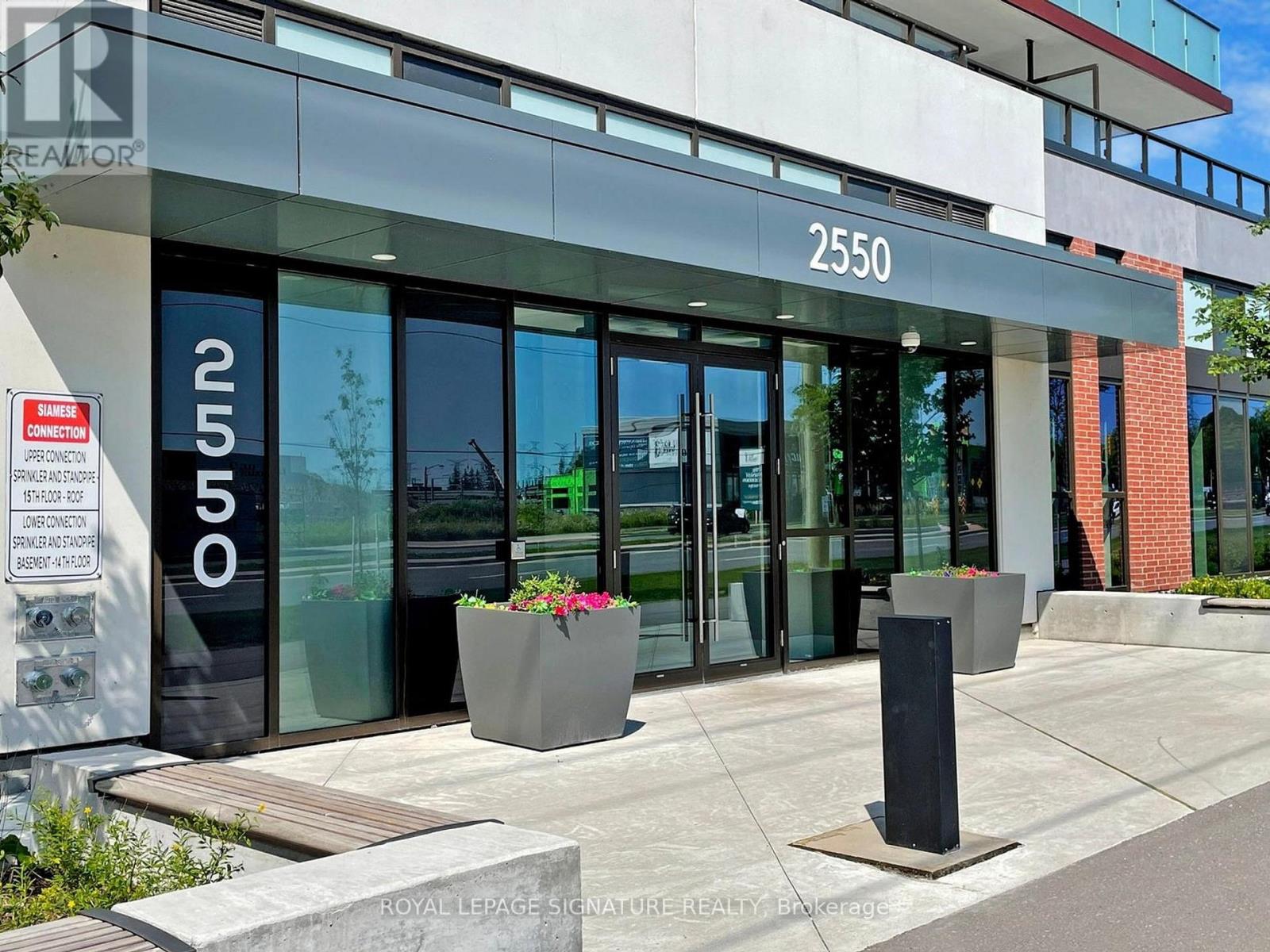#2121 2550 SIMCOE STREET N - 4