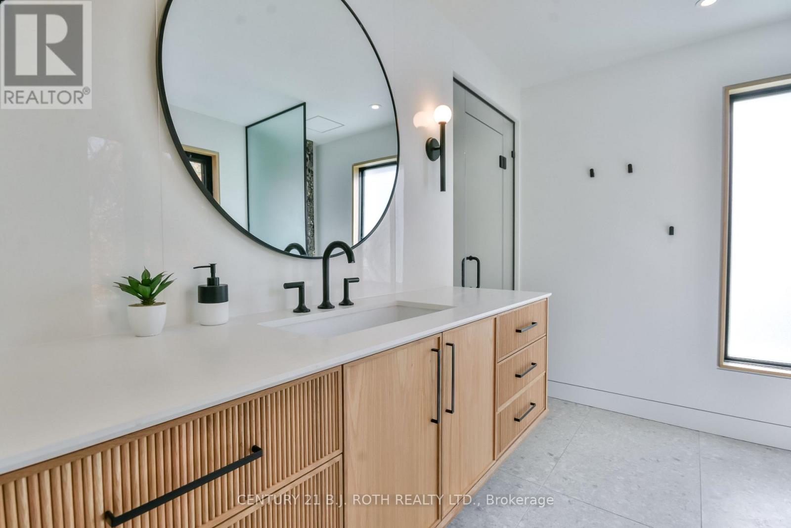 20 WELDON STREET - 20