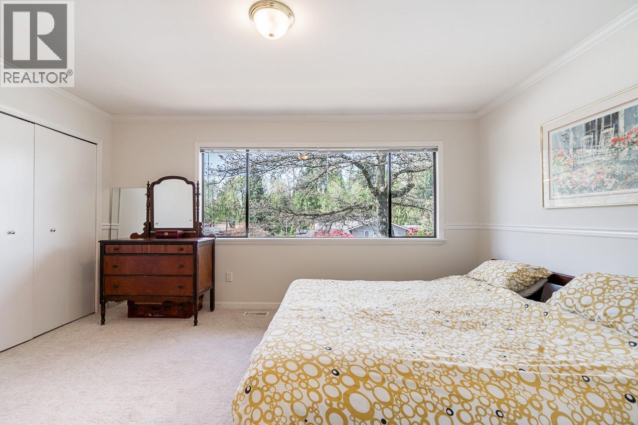2 1960 RUFUS DRIVE, North Vancouver